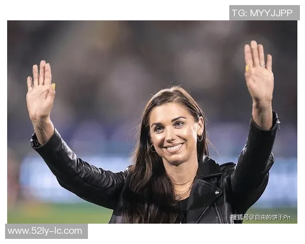 哪个足球明星的女友最多引发了球迷们的热议和关注